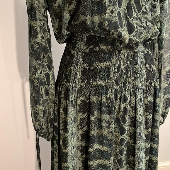 Aritzia Wilfred long printed dress - Picture 4 of 5